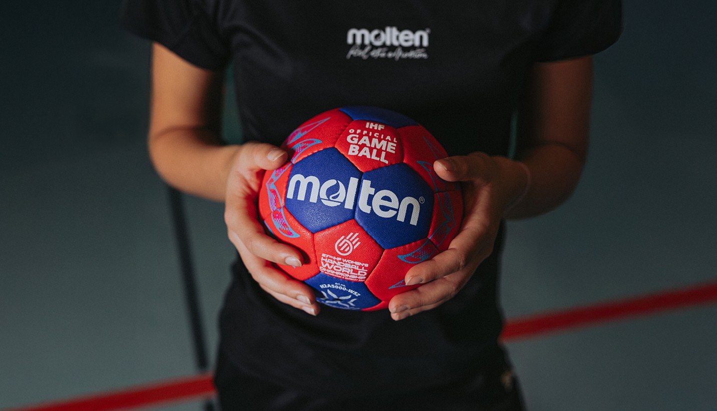 Select en Molten handballen
